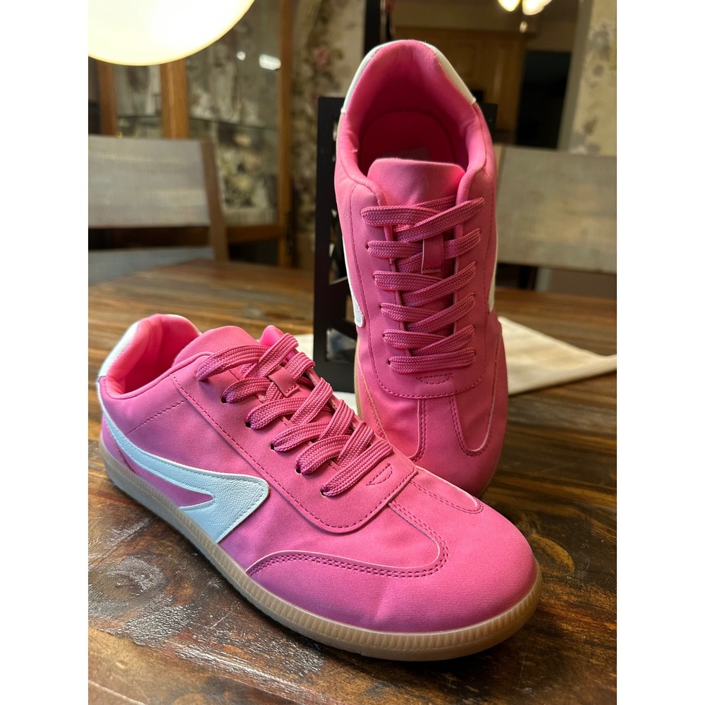 Dolce Vita Quantum Womens 9 Pink White Low Top Sneakers Gum Sole Trainers Size 9